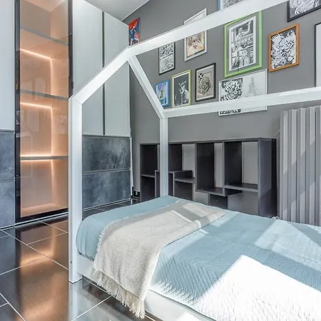 Comics & Cars - Themed Penthouse In Motor Valley Апартаменты Модена