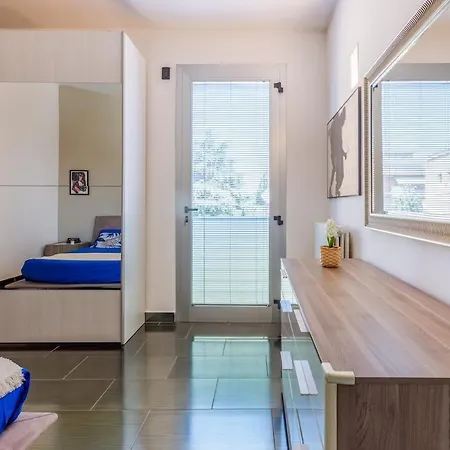 Comics & Cars - Themed Penthouse In Motor Valley Апартаменты Модена