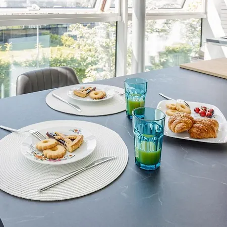 Comics & Cars - Themed Penthouse In Motor Valley * Модена