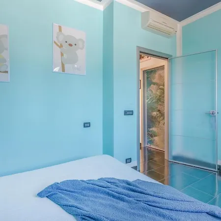 Comics & Cars - Themed Penthouse In Motor Valley * Модена