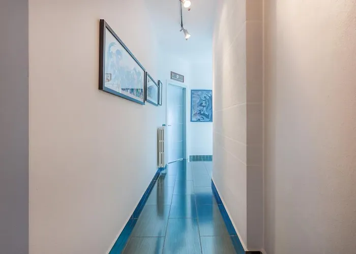 Comics & Cars - Themed Penthouse In Motor Valley Διαμέρισμα Μόντενα