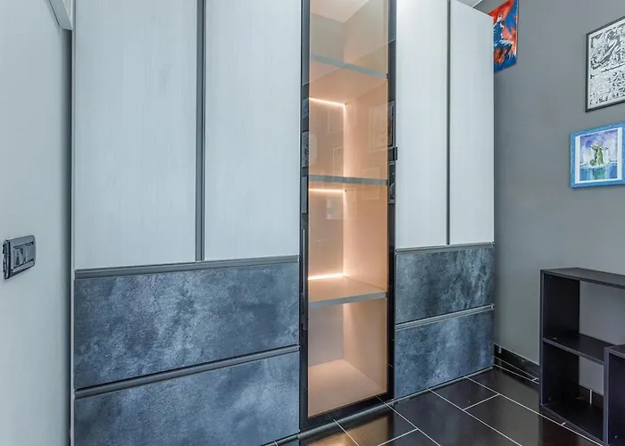 Comics & Cars - Themed Penthouse In Motor Valley アパート