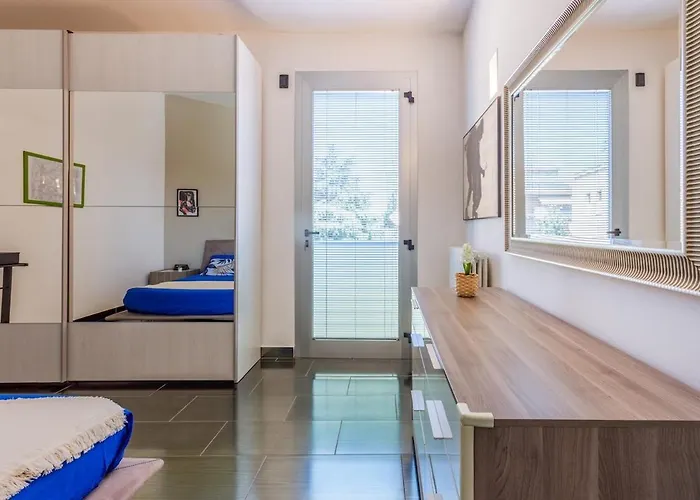 Comics & Cars - Themed Penthouse In Motor Valley Διαμέρισμα Μόντενα