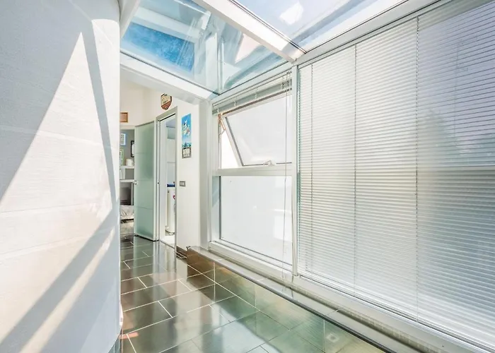 Comics & Cars - Themed Penthouse In Motor Valley * モデナ