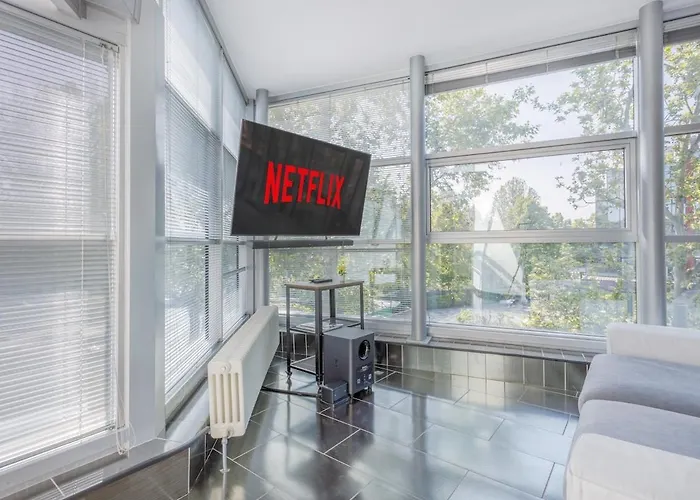 Comics & Cars - Themed Penthouse In Motor Valley Διαμέρισμα Μόντενα