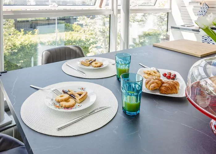 Comics & Cars - Themed Penthouse In Motor Valley * Μόντενα