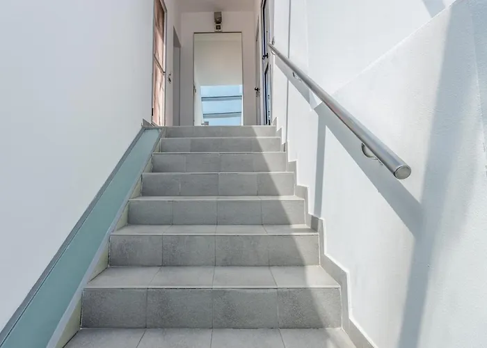 Comics & Cars - Themed Penthouse In Motor Valley